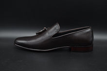 Load image into Gallery viewer, LP-410 Dotted Tassel Leather - La Pelle Store
